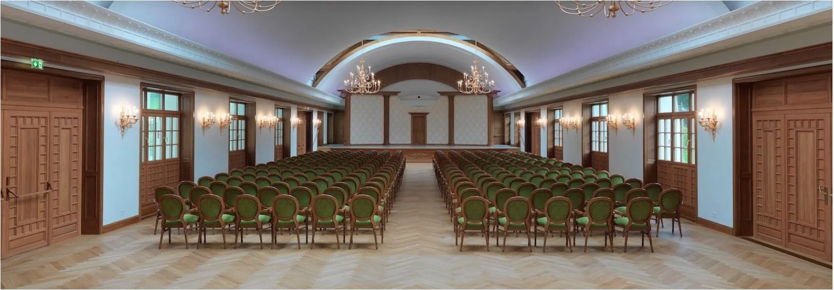 Festsaal — Theaterbestuhlung für Konzerte